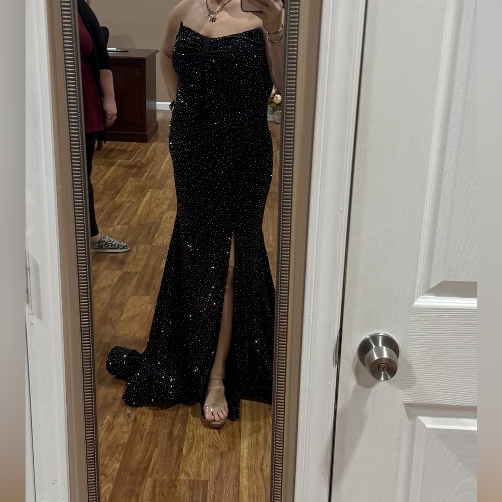 Elegant Black Evening Gown